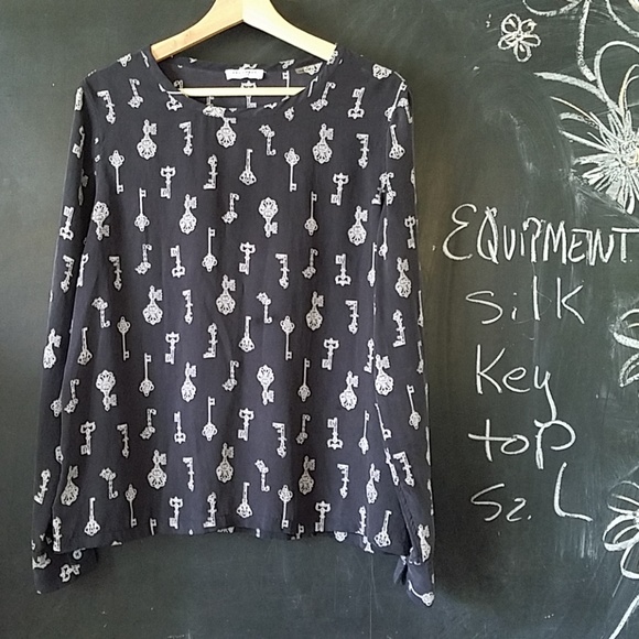 Equipment Tops - Equipment Femme Silk Skeleton Top Sz L